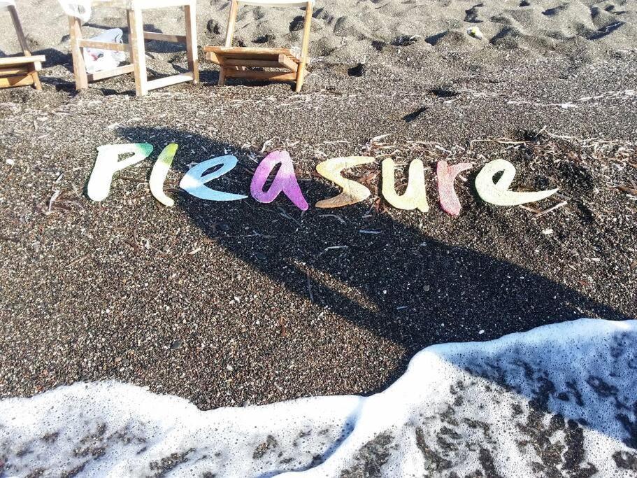 Pleasure Black Beach Perissa Santorini Perissa (Santorini) Exterior foto